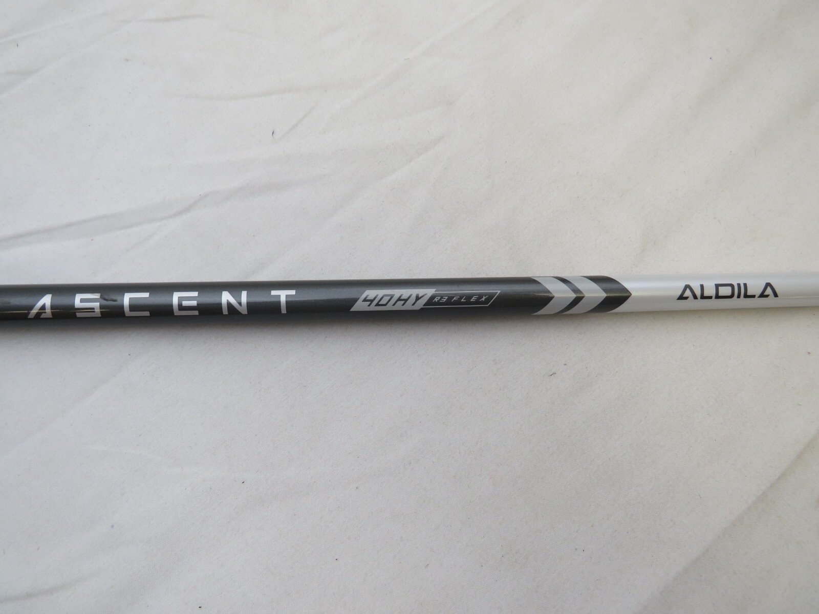 Used RH Titleist TSi1 20* 4 Hybrid Aldila Ascent 40g Ladies Flex Graphite - Image 4