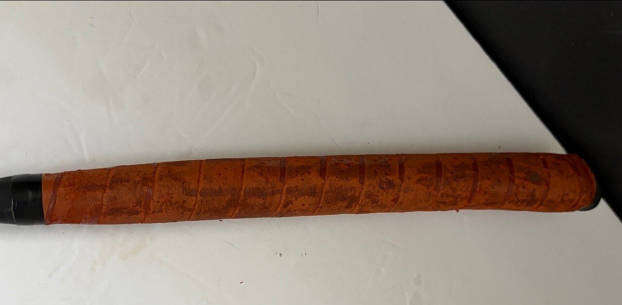 Preowned Odyssey White Hot #2 33" Putter Mens RH Right Handed - Image 4