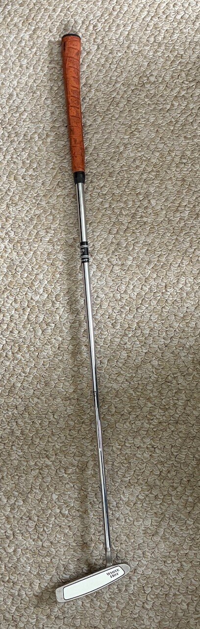 Preowned Odyssey White Hot #2 33" Putter Mens RH Right Handed - Image 5