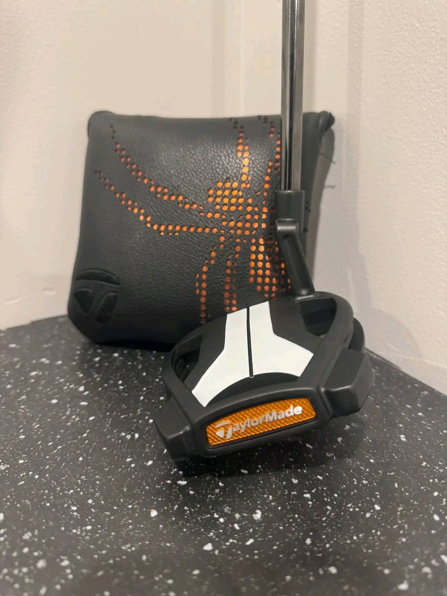 Left Hand Taylormade Spider Tour X 35 Putter - Image 2