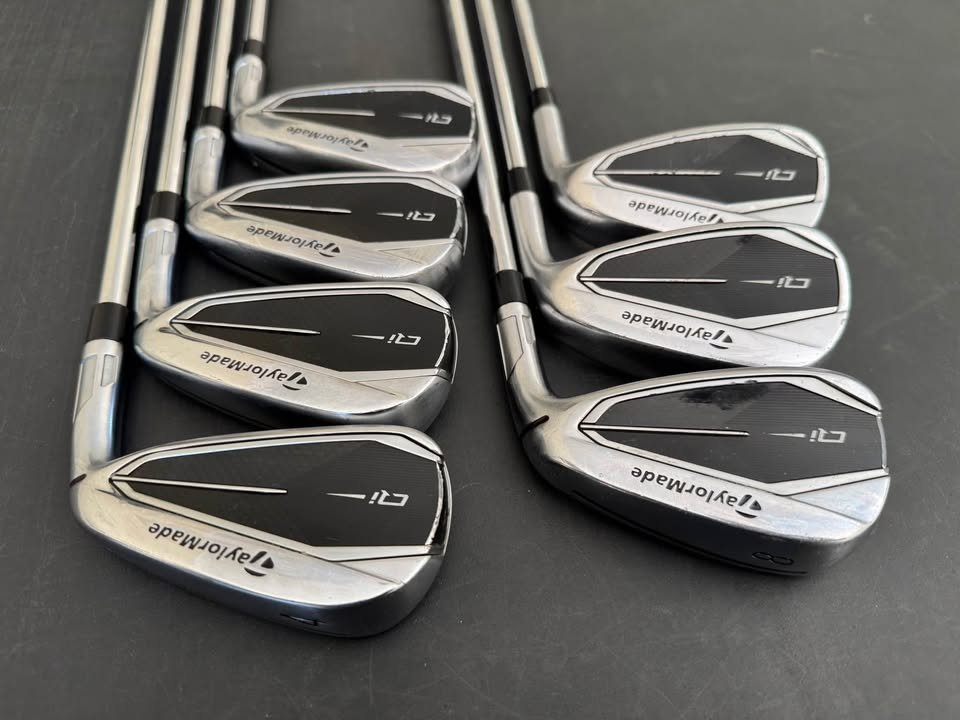 Pre-owned Taylormade QI Golf irons 4-PW Stiff Shafts