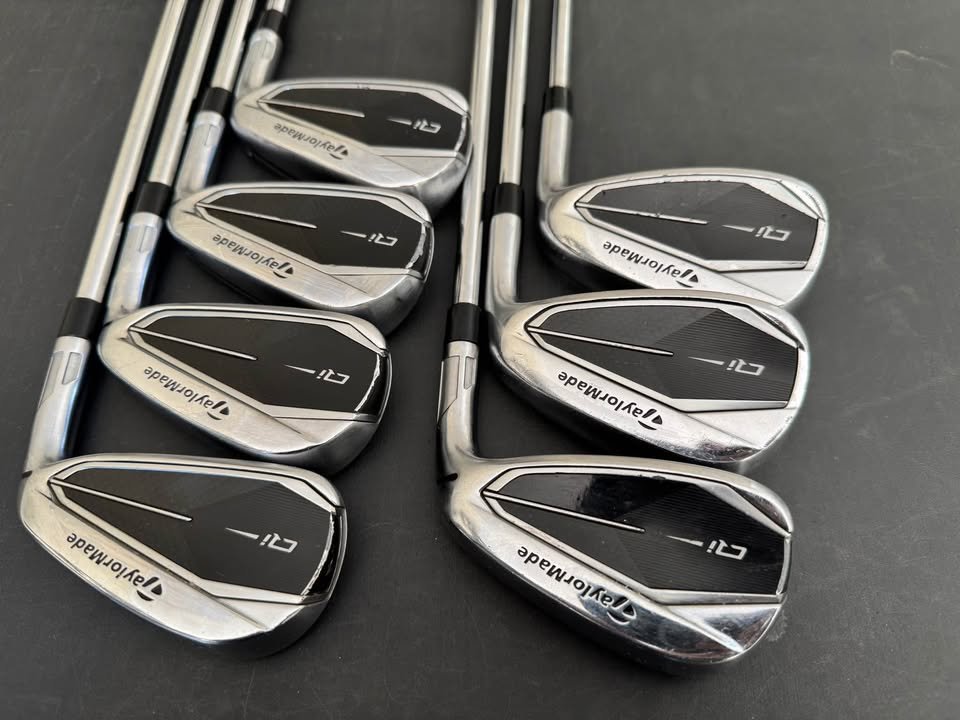 Pre-owned Taylormade QI Golf irons 4-PW Stiff Shafts - Image 2