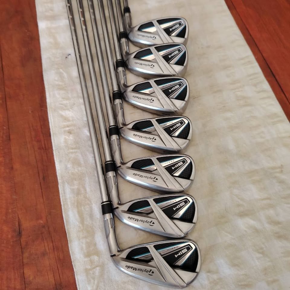 Pre-owned Taylormade Sim Max Iron set (4-PW) KBS stiff shaft