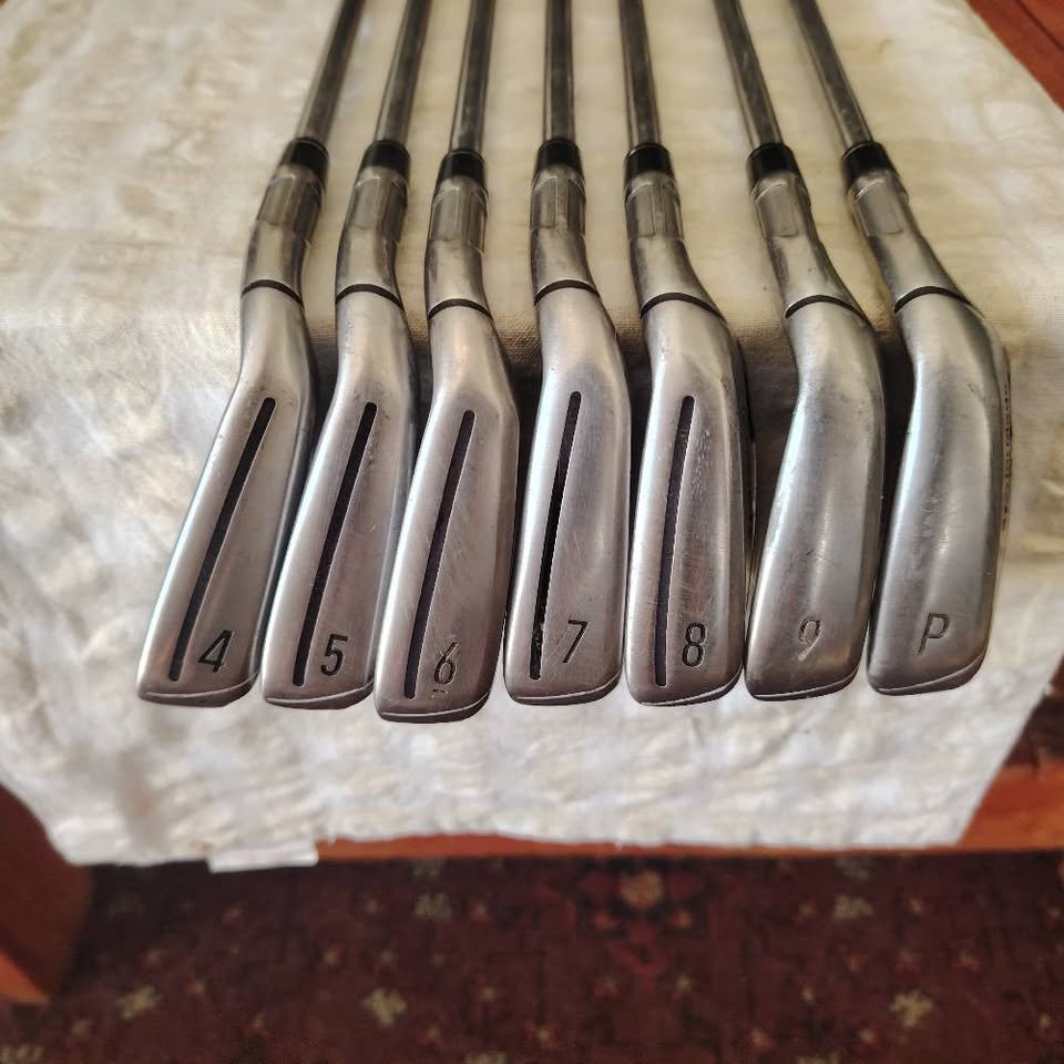 Pre-owned Taylormade Sim Max Iron set (4-PW) KBS stiff shaft - Image 4